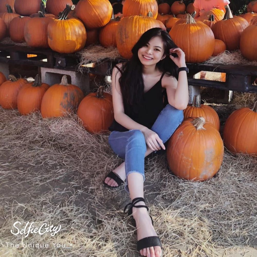 Meet your Posher, Vi